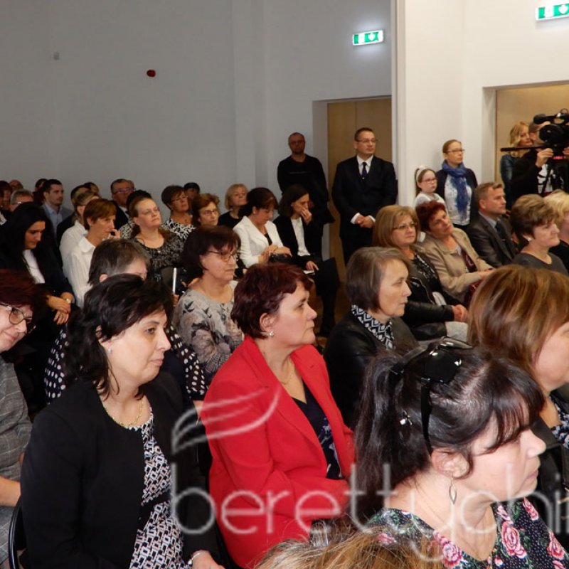 Átadták a zeneiskola új épületét 26